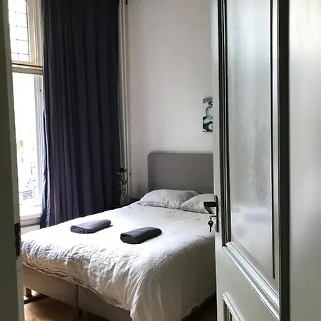 Vintage Lange Haven Guest house