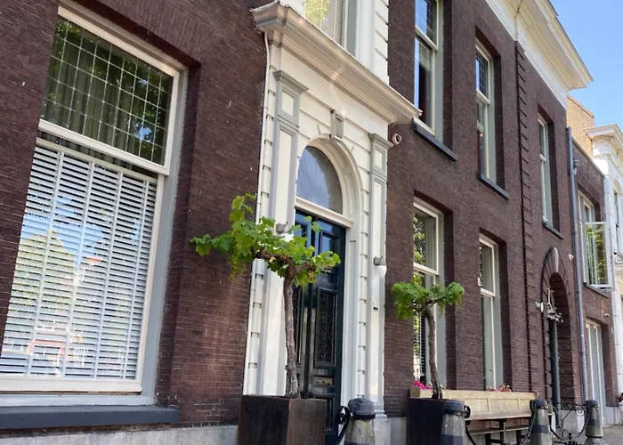 Vintage Lange Haven Guest house 3*